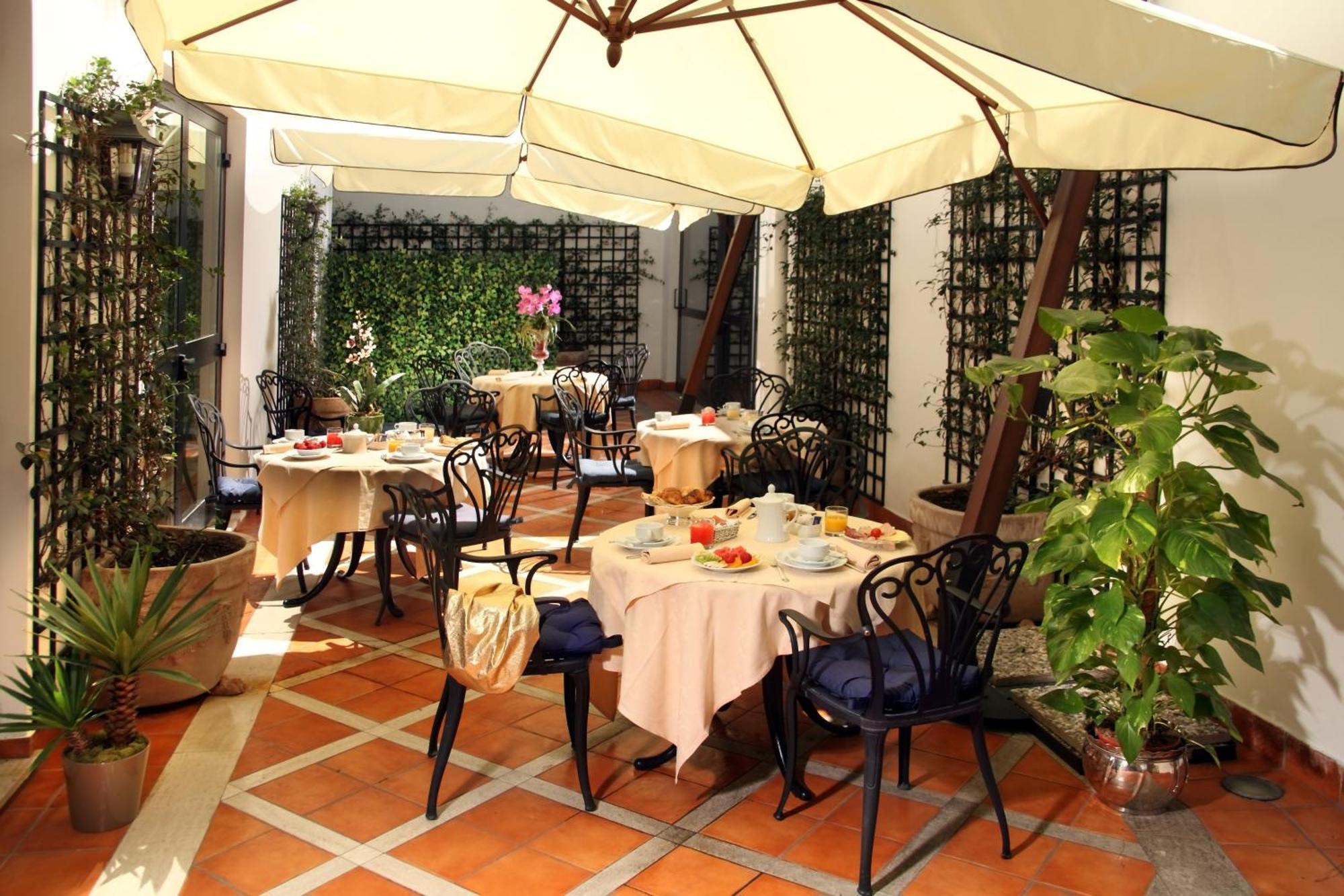 Donna Laura Palace By Omnia Hotels Rome Bagian luar foto