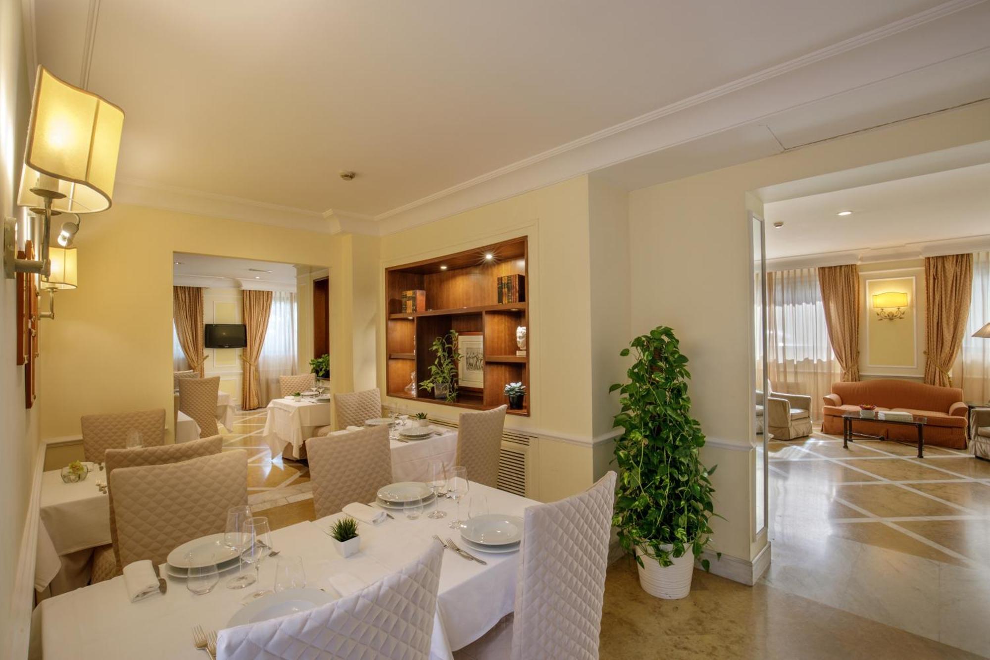 Donna Laura Palace By Omnia Hotels Rome Bagian luar foto