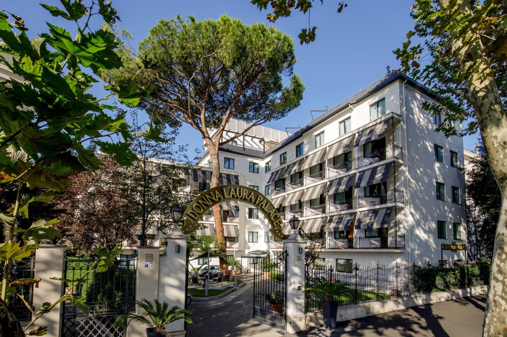 Donna Laura Palace By Omnia Hotels Rome Bagian luar foto